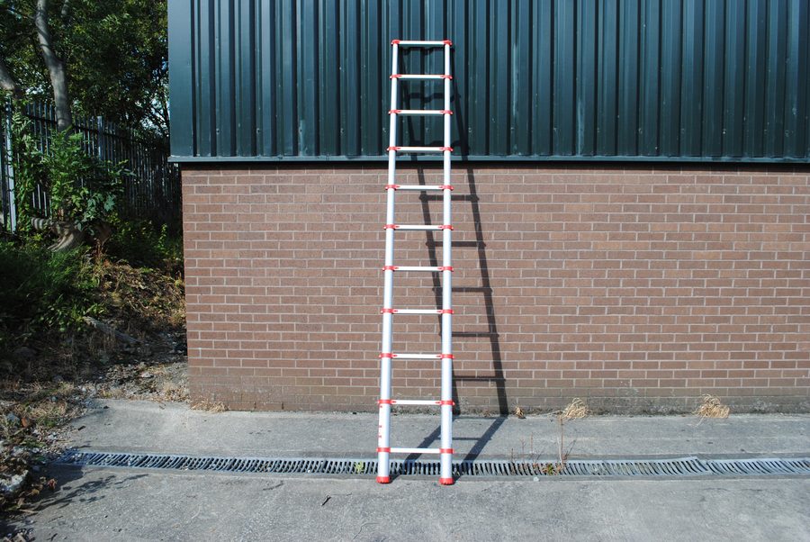 Escalera telescópica de fibra de vidrio de 28 pasos en Huánuco — producto estrella ZIAM LIZA